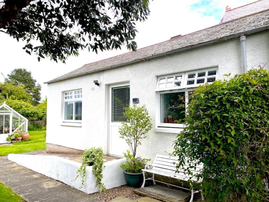 Glenburn, Private Studio Accommodation In Fochabers Extérieur photo