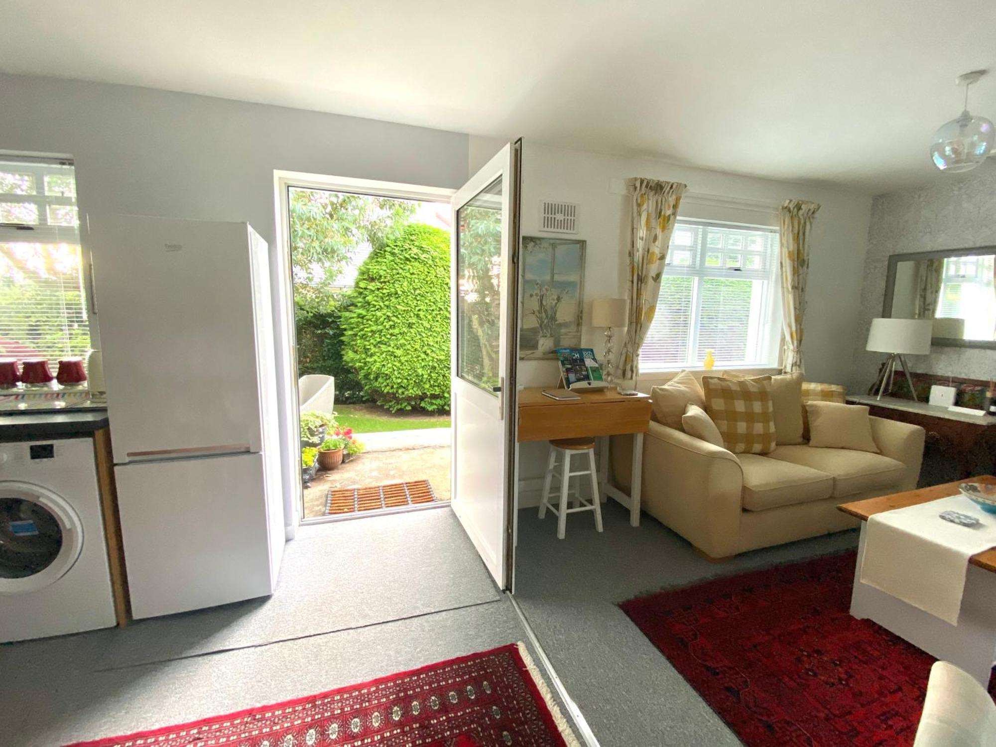 Glenburn, Private Studio Accommodation In Fochabers Extérieur photo